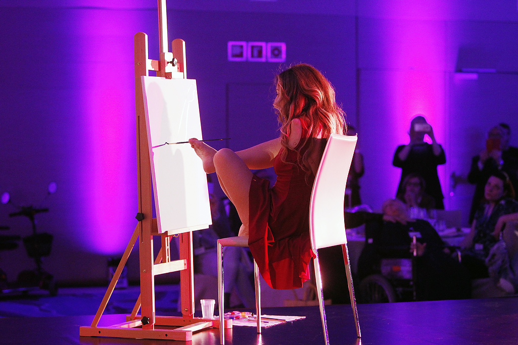 Simona ATZORI - Foot painter from Italy